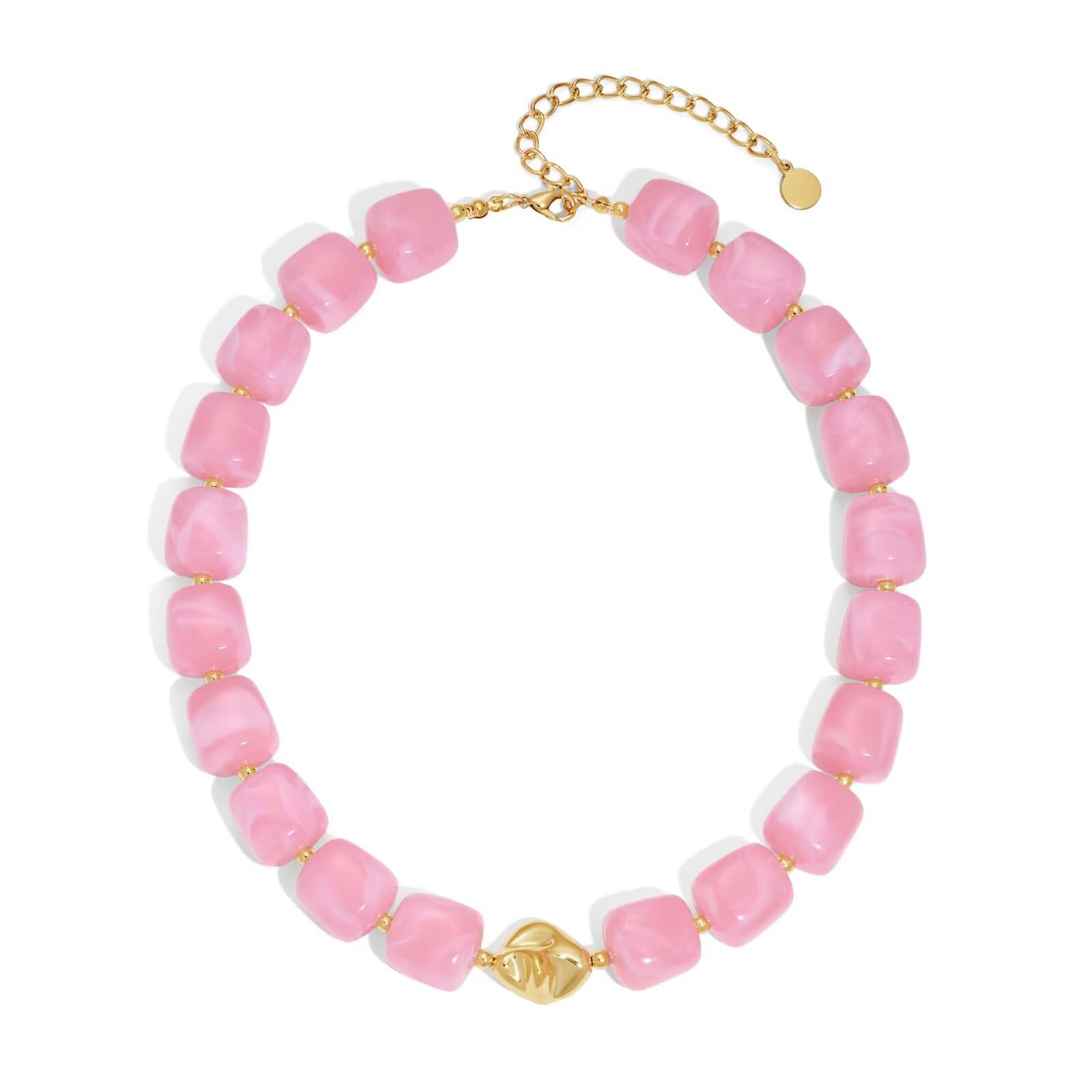 Resin beaded necklace is fashionable and versatile.