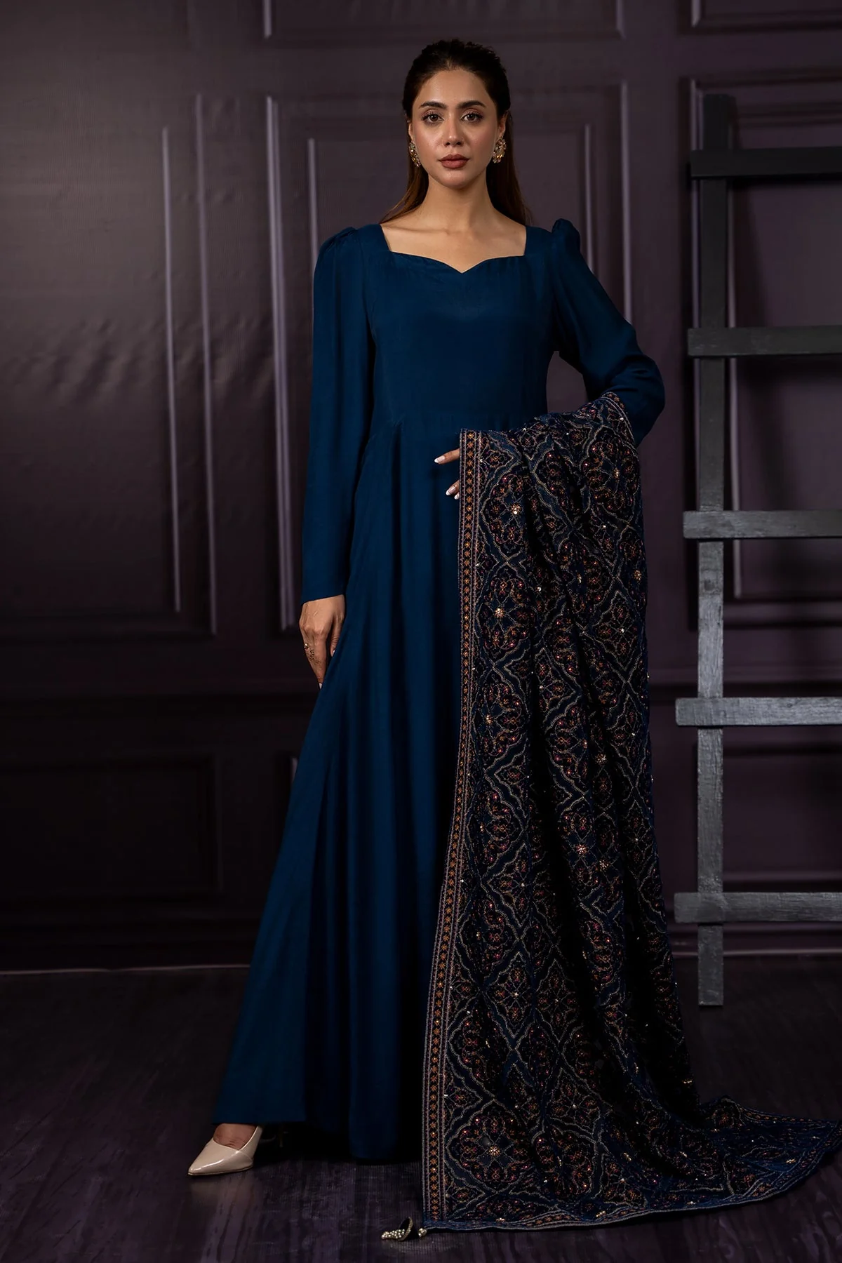 VELVET | EMBROIDERED