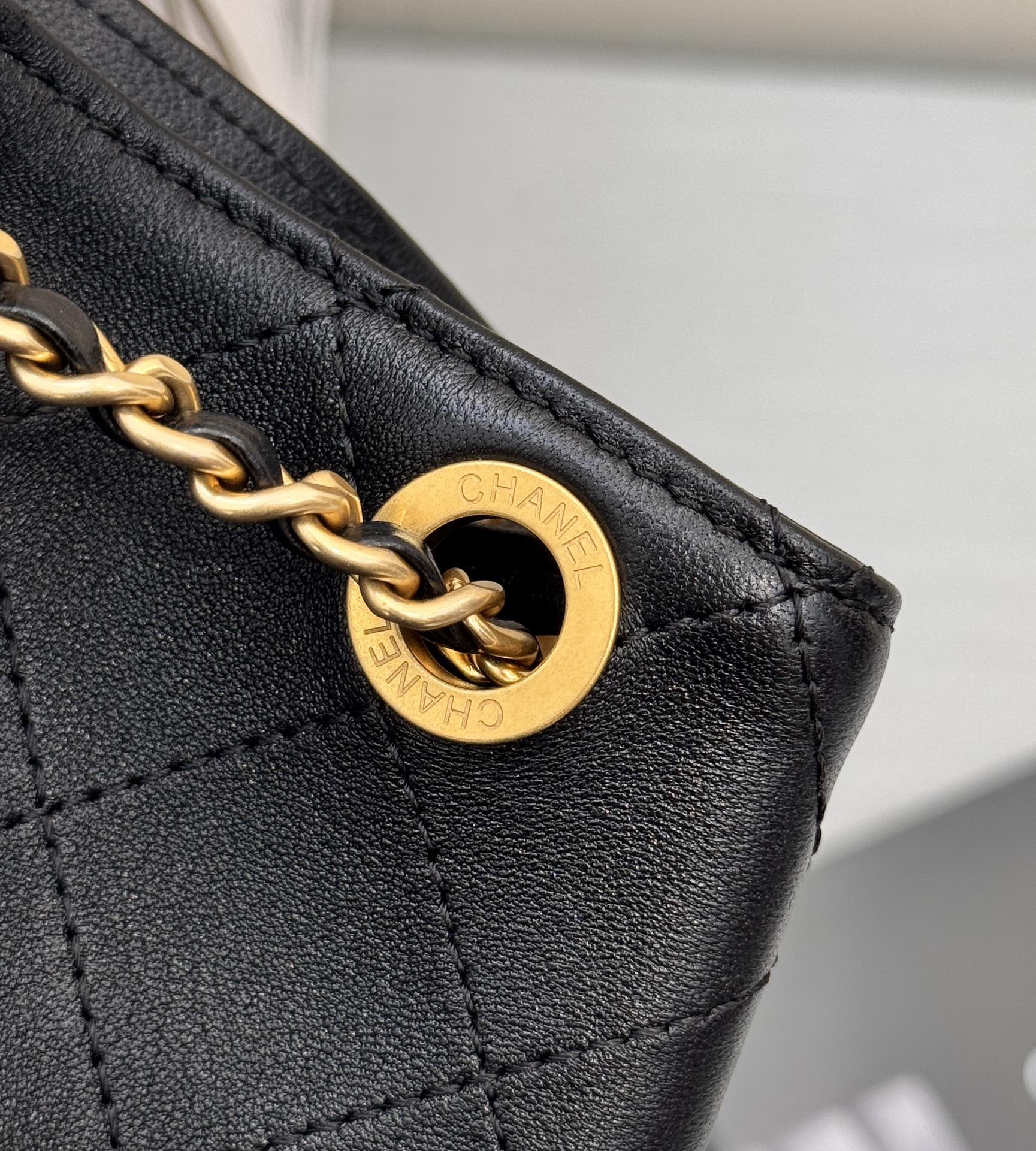 Drawstring Bucket Backpack（Black） - Mocuir