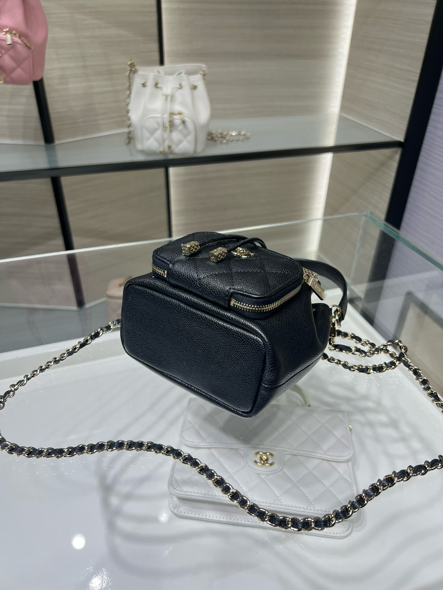 Small Drawstring Bucket Bag in Black Quilted Grained Calfskin with Gold-Tone Metal (Model AP4775) - Mocuir