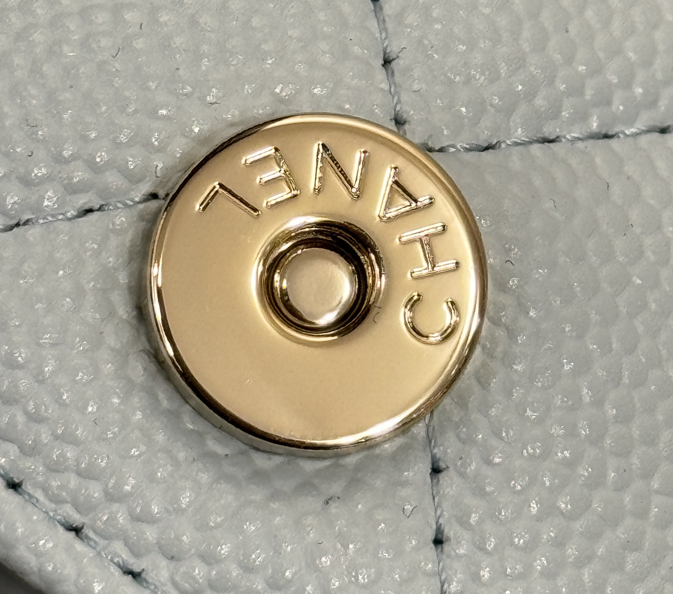 Metal Handle Bucket Bag（Light blue） - Mocuir