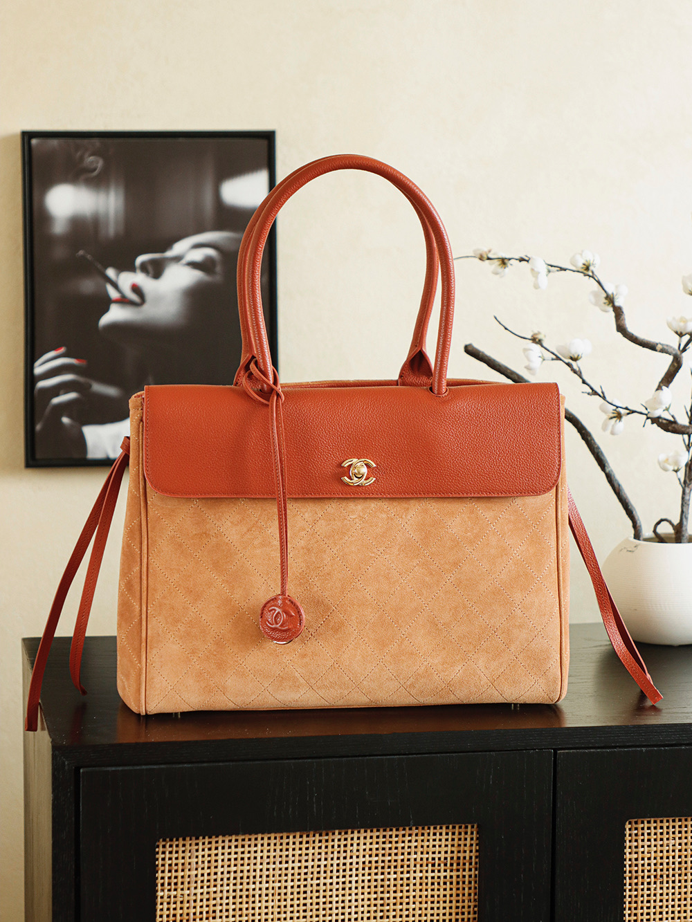 Vintage 90s Quilted Turnlock Tote Bag in Caramel Suede & Terracotta Caviar Leather with Gold-Tone Hardware - Mocuir