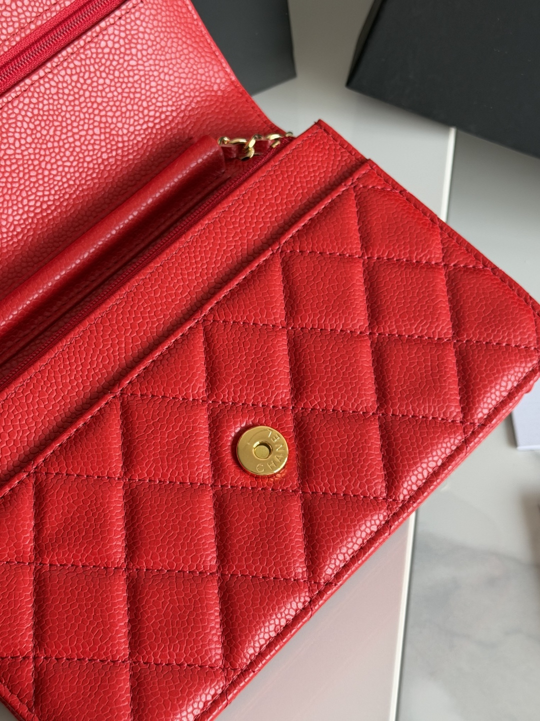 25C/26C Wallet On Chain（Red） - Mocuir