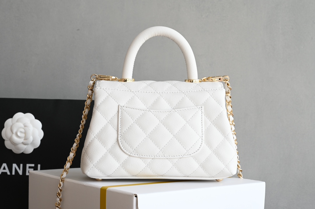 MiniNano Coco Handle Bag in White Quilted Grained Calfskin (Caviar) with Light Gold-Tone Hardware - Mocuir