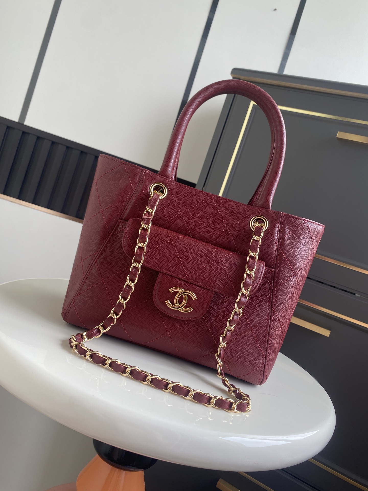 Cruise 2026 Burgundy Quilted Caviar Calfskin Mini Tote Bag with Gold-Tone Hardware - Mocuir
