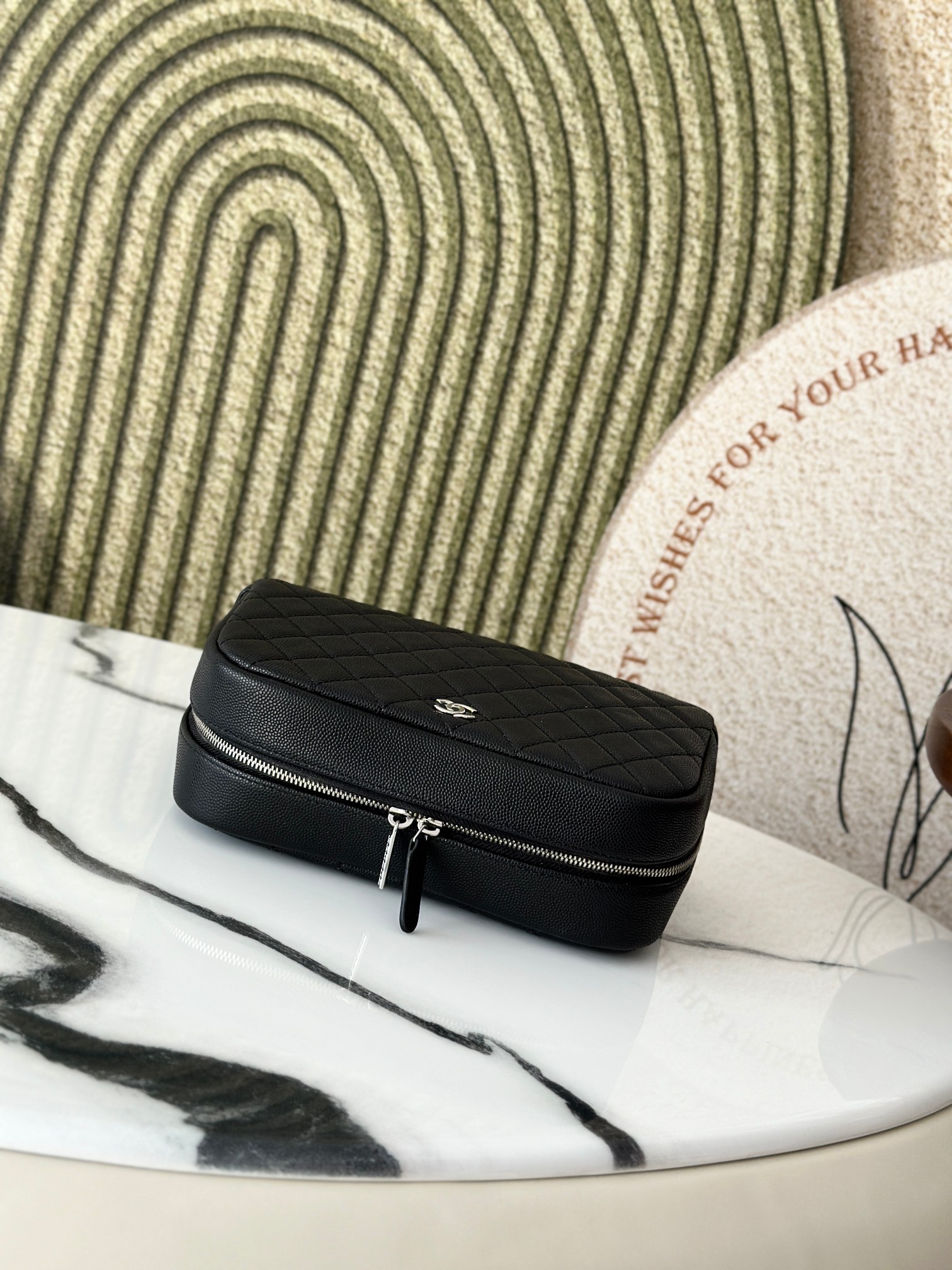 Large Cosmetic Clutch - Mocuir