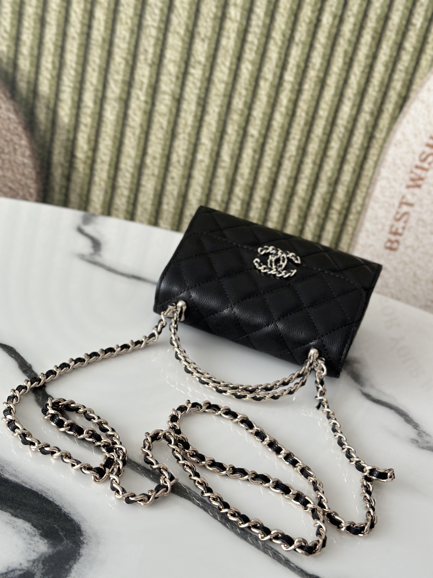 25c/26c Small Envelope Flap Bag with Chain Handle - Mocuir