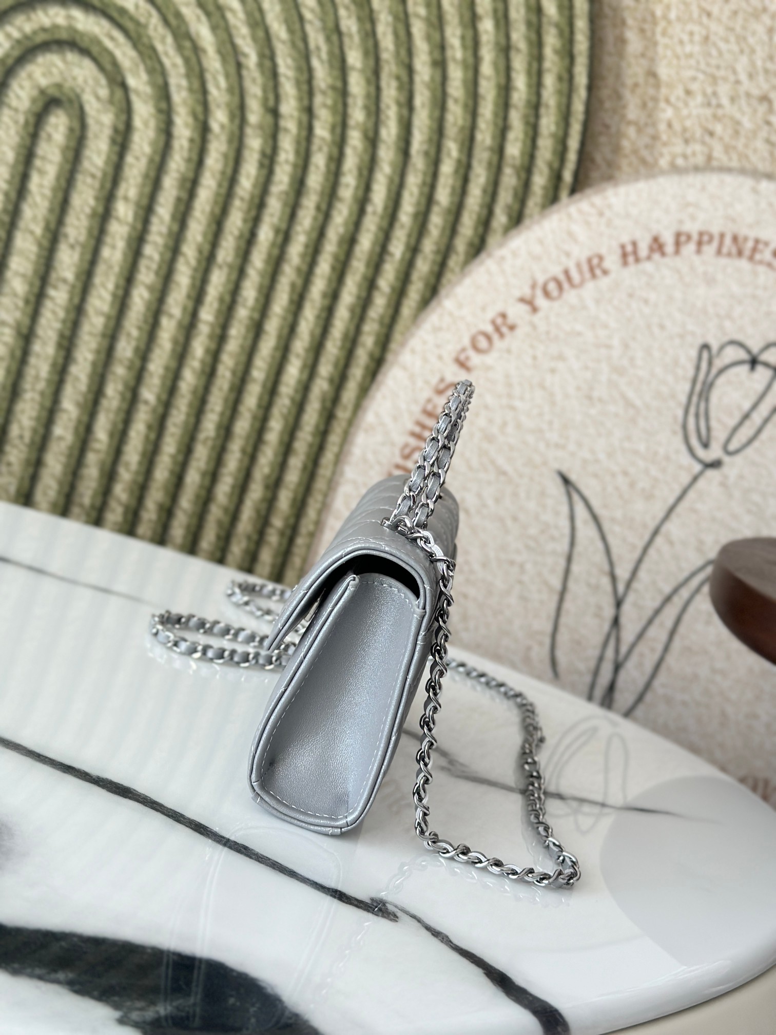 23P Top Handle Kelly Clutch with Chain in Metallic Silver (Silver Hardware) - Mocuir