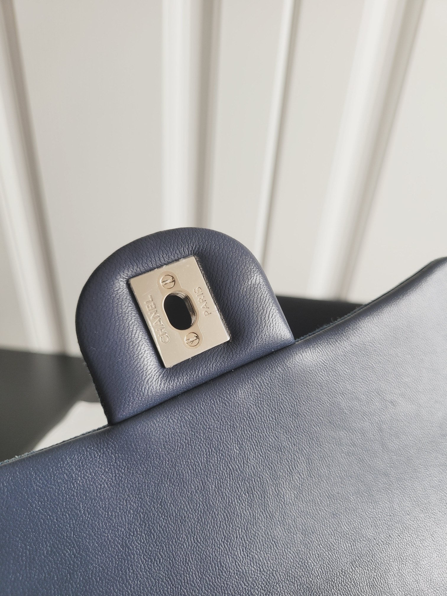 Classic Flap Mini (Large Mini) - Mocuir