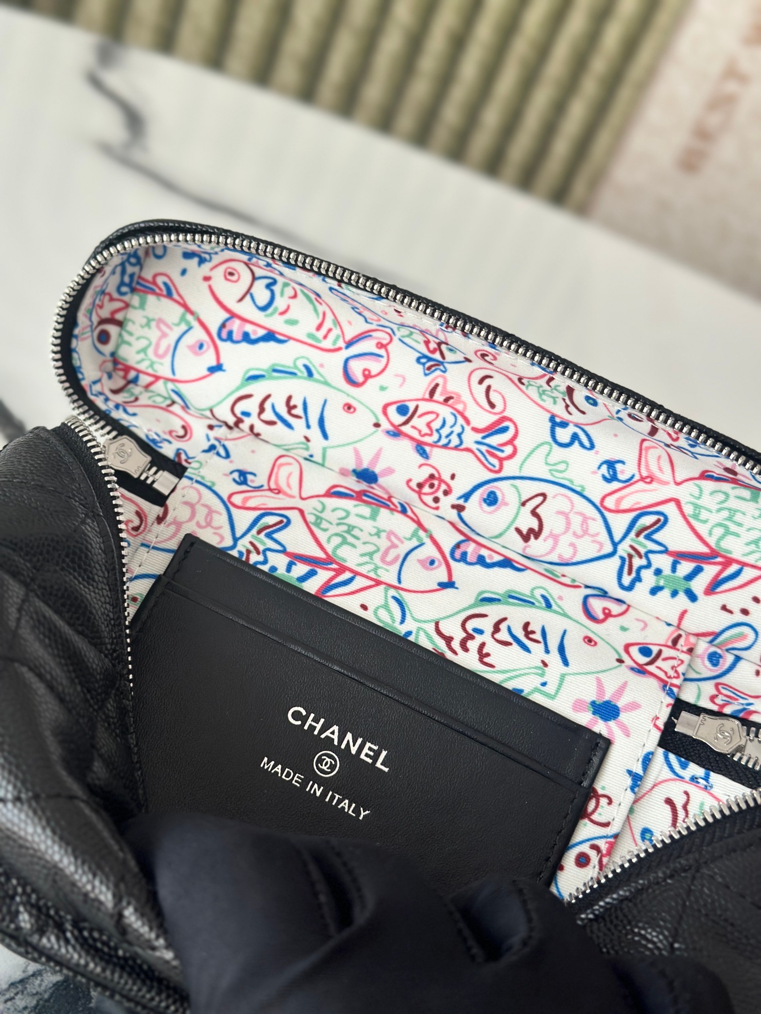 25B Black Caviar Quilted Long Vanity Case with Silver CC Logo & Silver Hardware - Mocuir