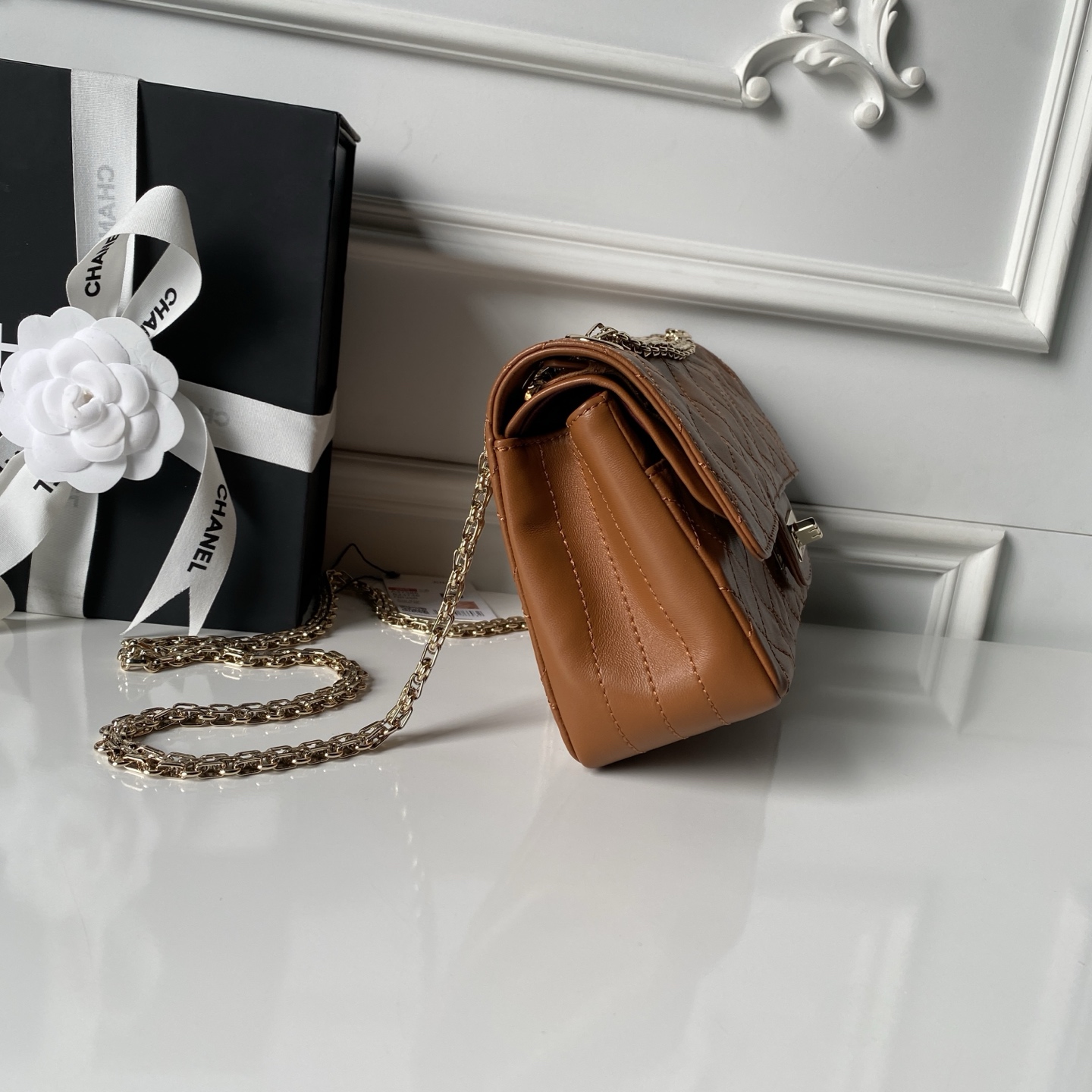 2.55 Reissue Caramel Quilted Calfskin Flap Handbag with Light Gold-Tone Hardware - Mocuir