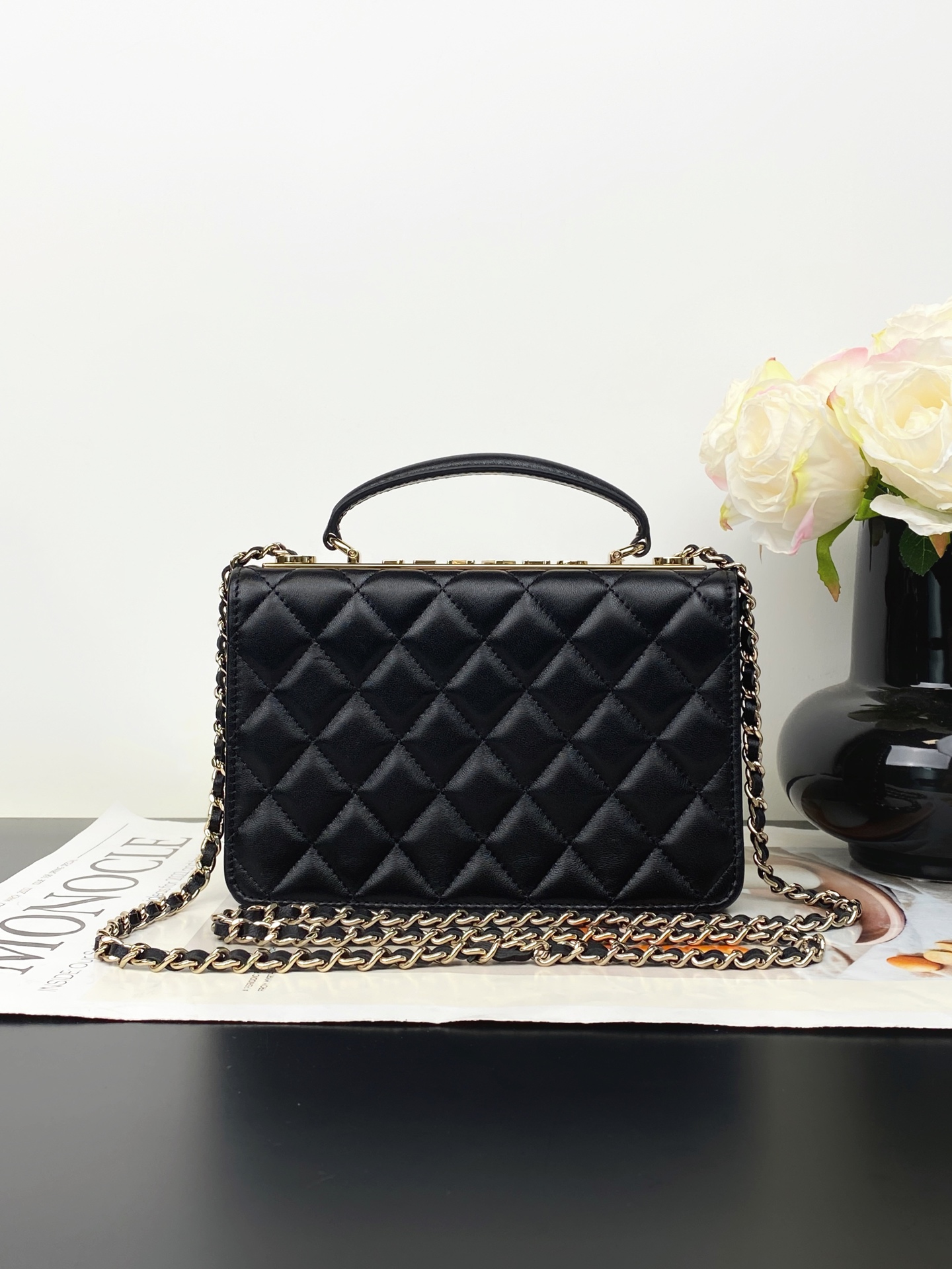 24C Trendy CC Wallet on Chain (WOC) with Handle in Black Lambskin with Crystal CC Gold Hardware (Model AM7652) - Mocuir