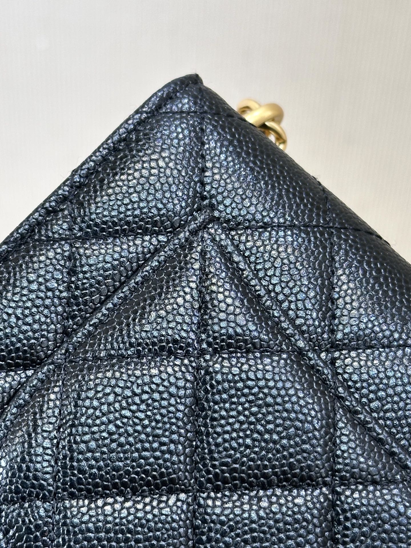 Classic Quilted Caviar Wallet on Chain with Heart Gold Ball in Black (Gold Hardware) - Mocuir