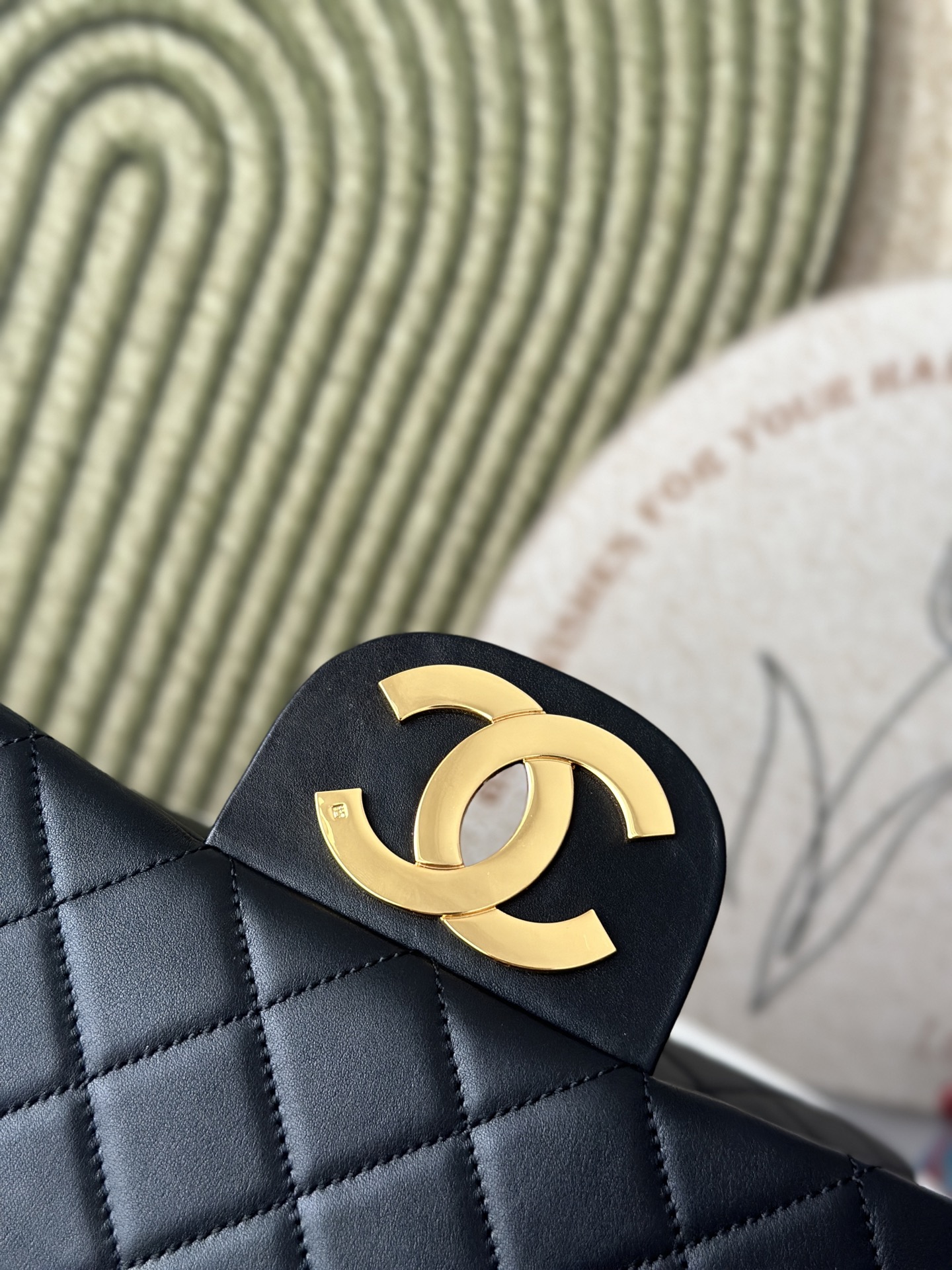 Classic Flap Jumbo Black Lambskin Bag (Model A58600) - Mocuir