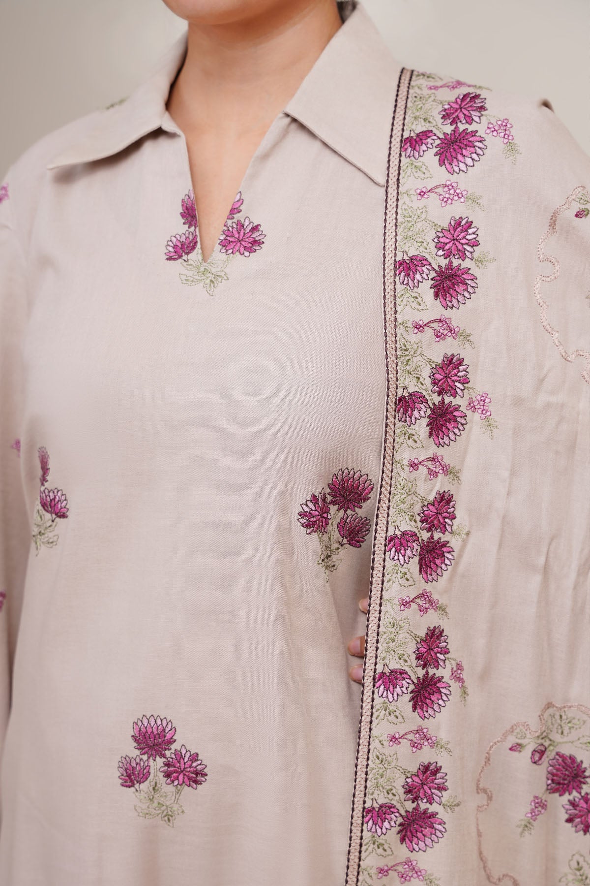KHADDAR | EMBROIDERED