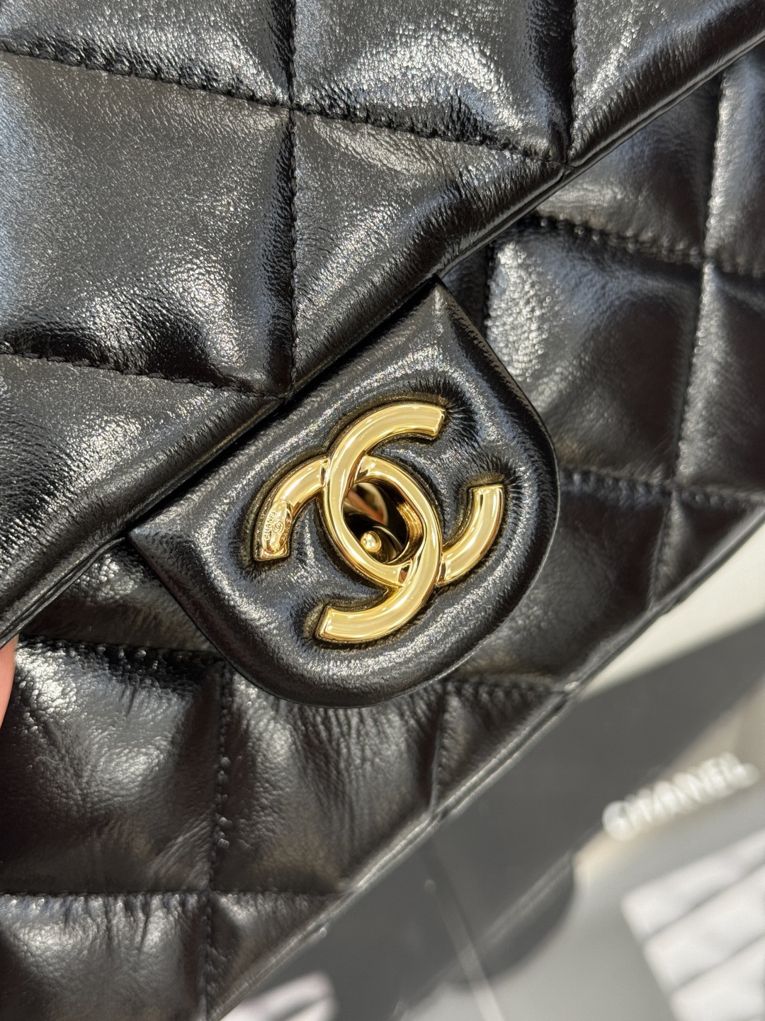 24B Classic Flap Large with Twist Handle in Black Waxed Lambskin with Gold-Tone Hardware (Model AS5166) - Mocuir