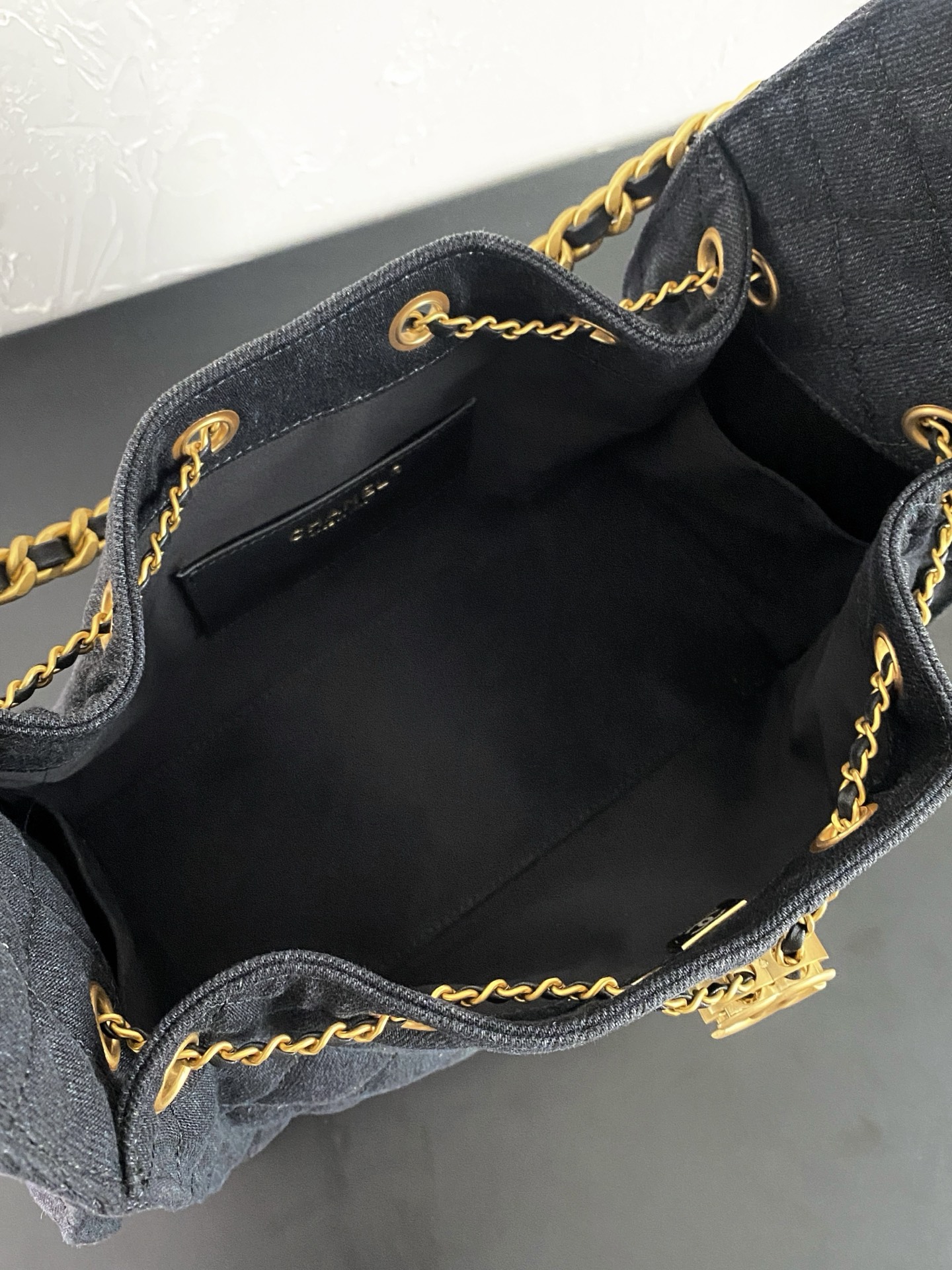 25K Quilted Denim Bucket Bag with Gold-Tone Hardware - Mocuir