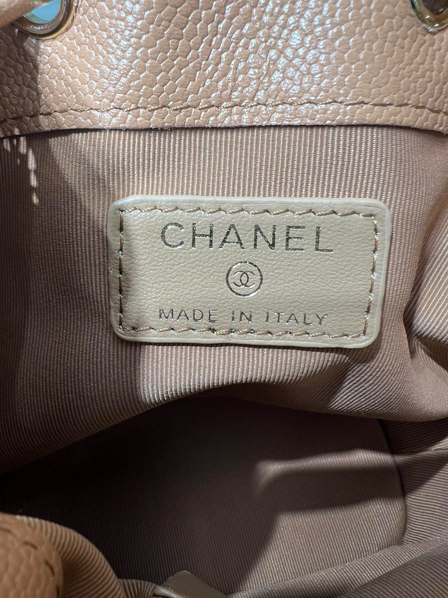 Small Drawstring Bucket Bag in Apricot Quilted Grained Calfskin with Gold-Tone Metal (Model AP4775) - Mocuir