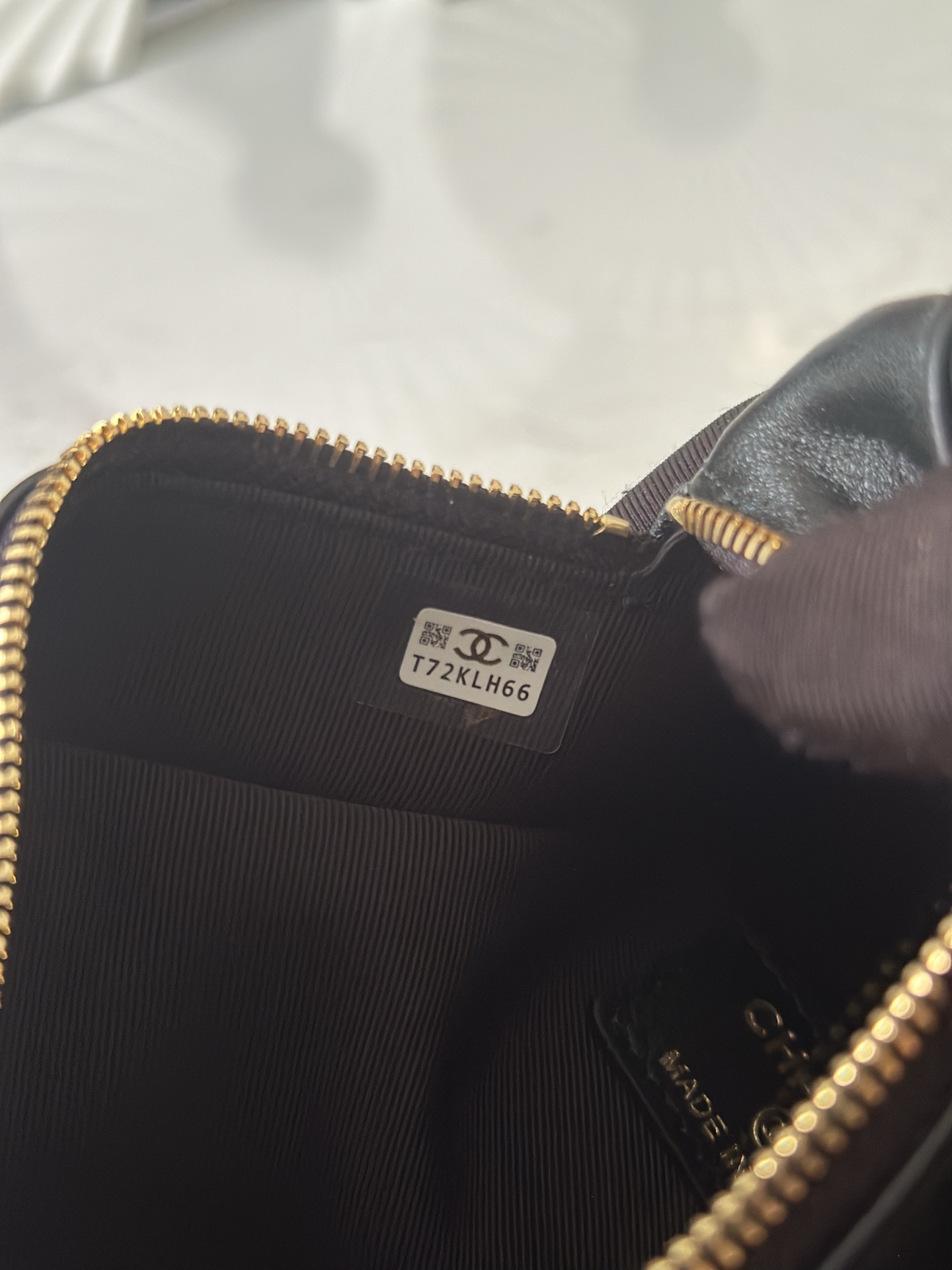 Black Lambskin Quilted Lantern Chain Shoulder Bag - Mocuir