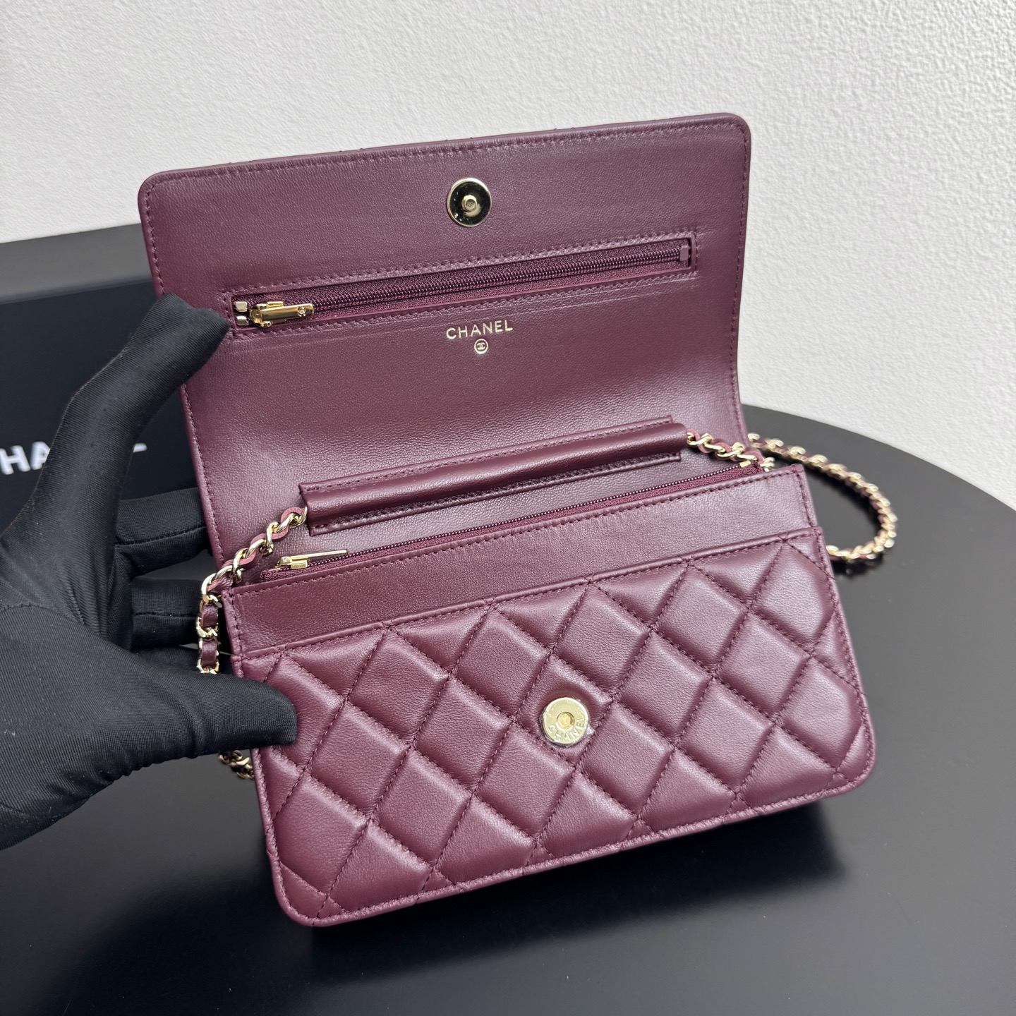 Classic Wallet on Chain（Plum） - Mocuir