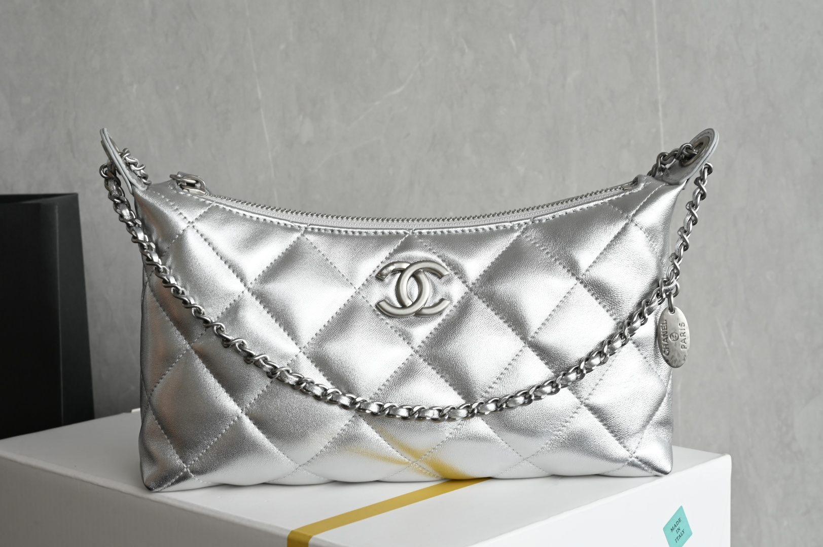 25C Hobo Bag in Silver Metallic Quilted Lambskin with Silver-Tone Hardware (Model AP4386) - Mocuir