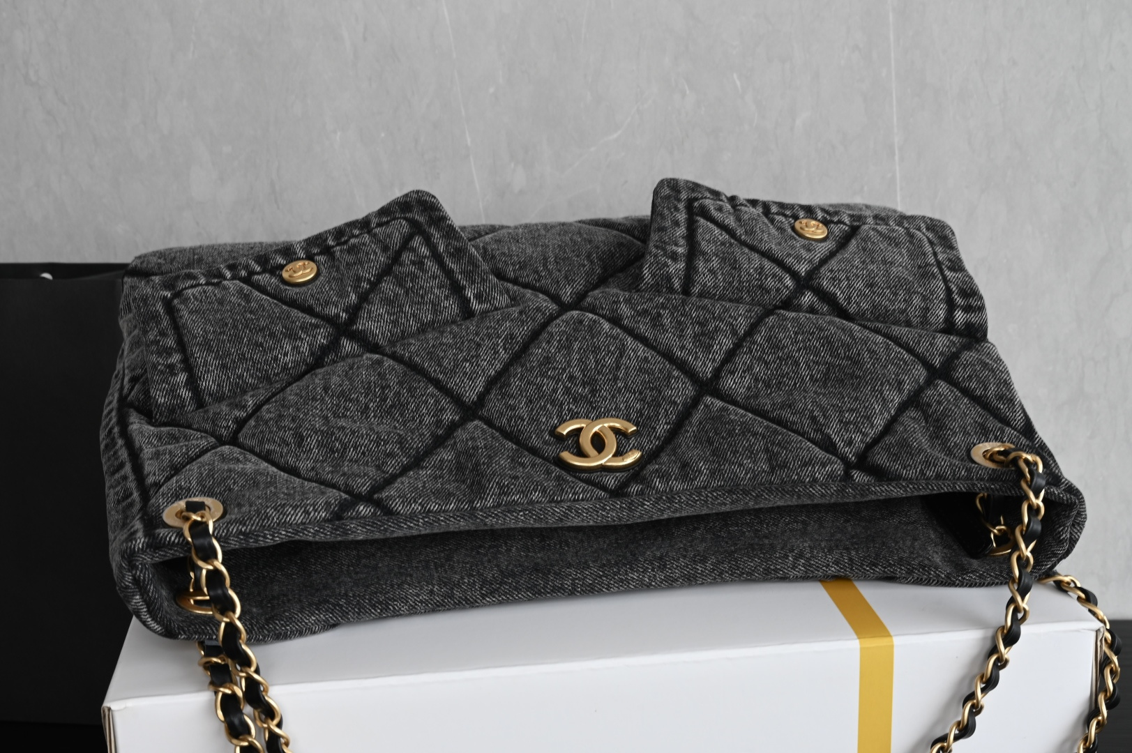 25K Cruise Collection Washed Black Denim Hobo Tote Bag with Double Pockets & Gold-Tone Hardware (Model AS5727) - Mocuir