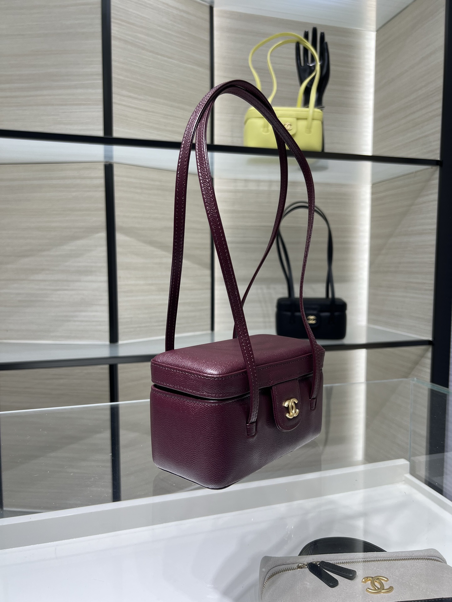 26P Preppy Coco Burgundy Quilted Caviar Leather Long Vanity Handbag with Gold-Tone Hardware - Mocuir