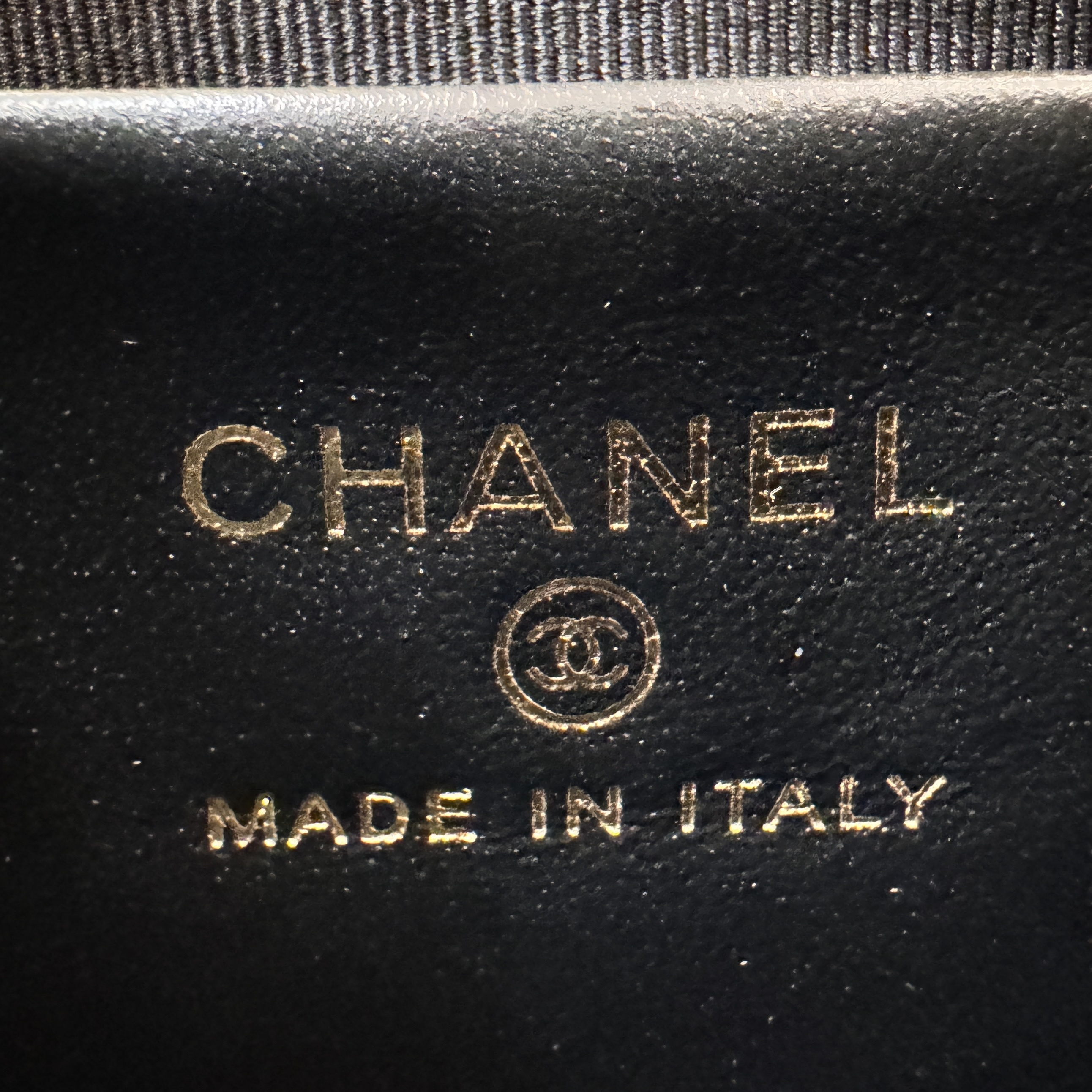 Metal Handle Bucket Bag（Black） - Mocuir