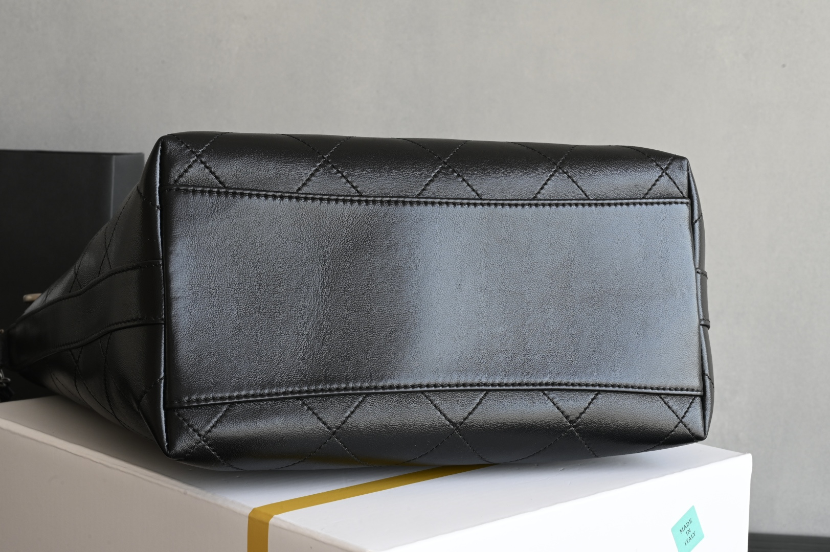 25P Cruise Collection Quilted Shiny Lambskin Hobo Tote Bag with Silver Studs & Chain (AS5406) - Mocuir