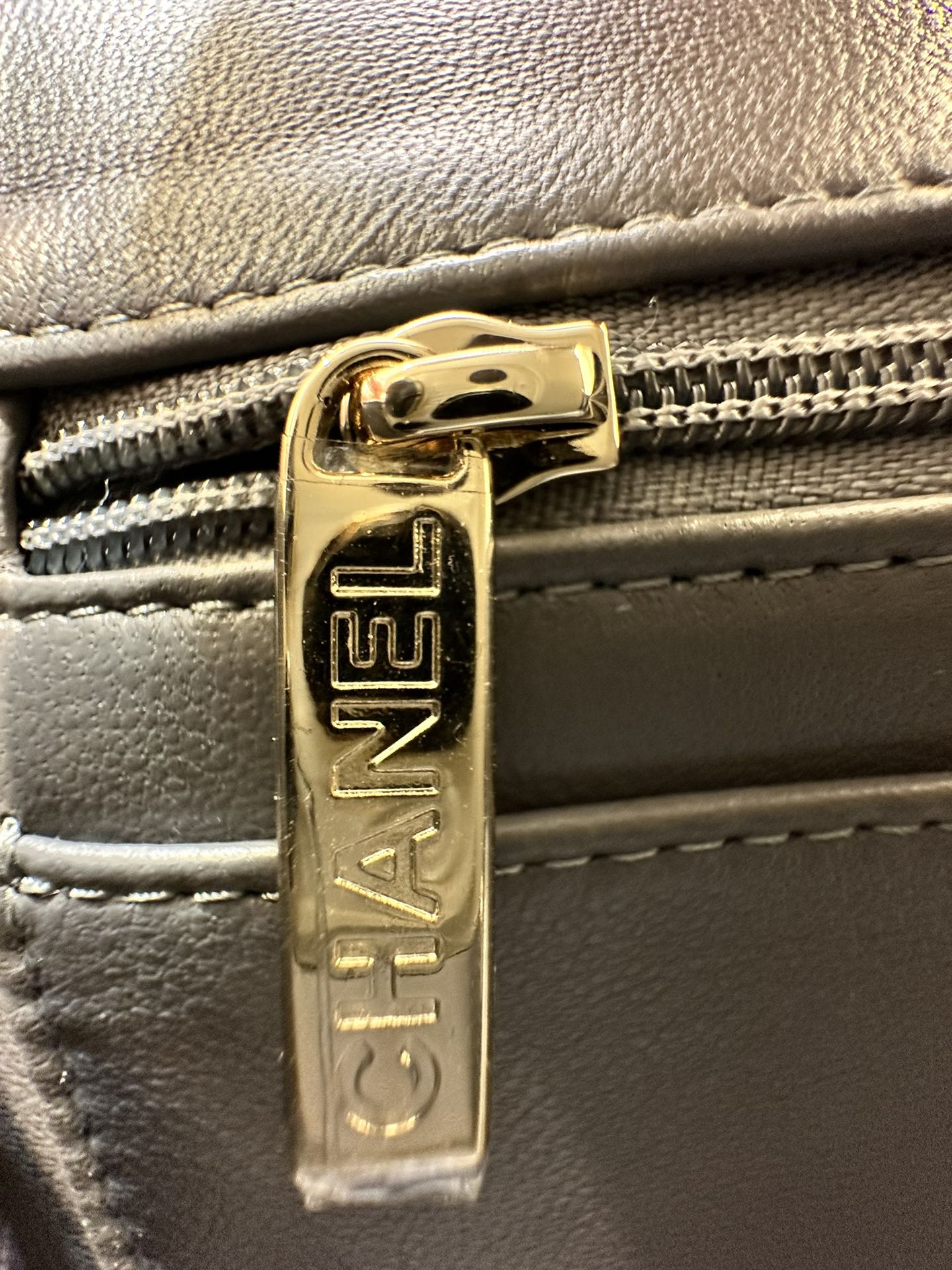 Mini Flap Bag with Top Handle（Gray） - Mocuir