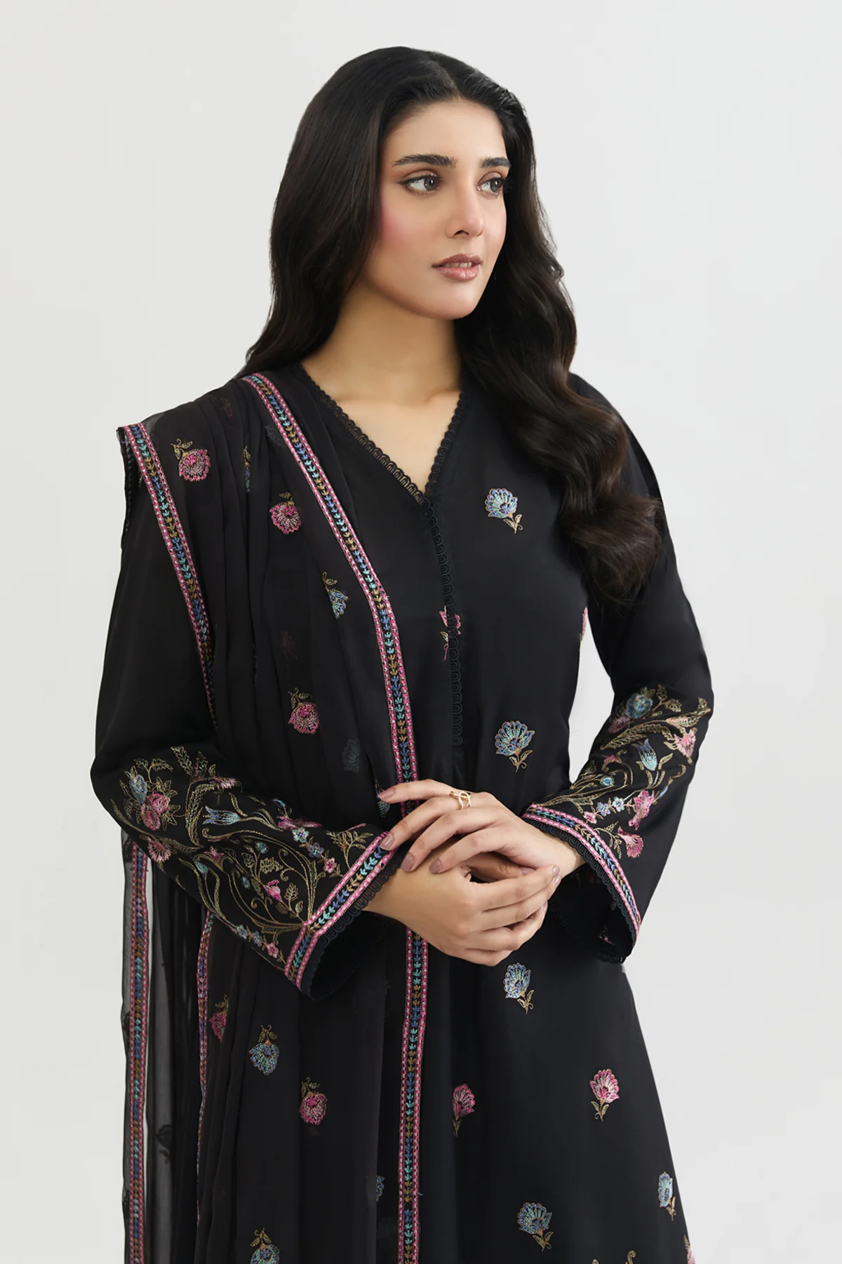 LAWN | EMBROIDERED