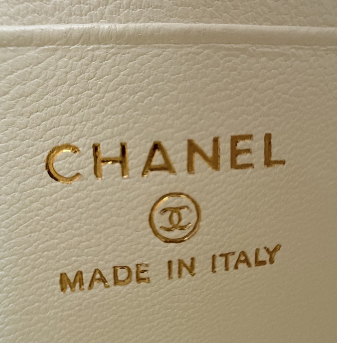 Mini Backpack with Chain（White） - Mocuir