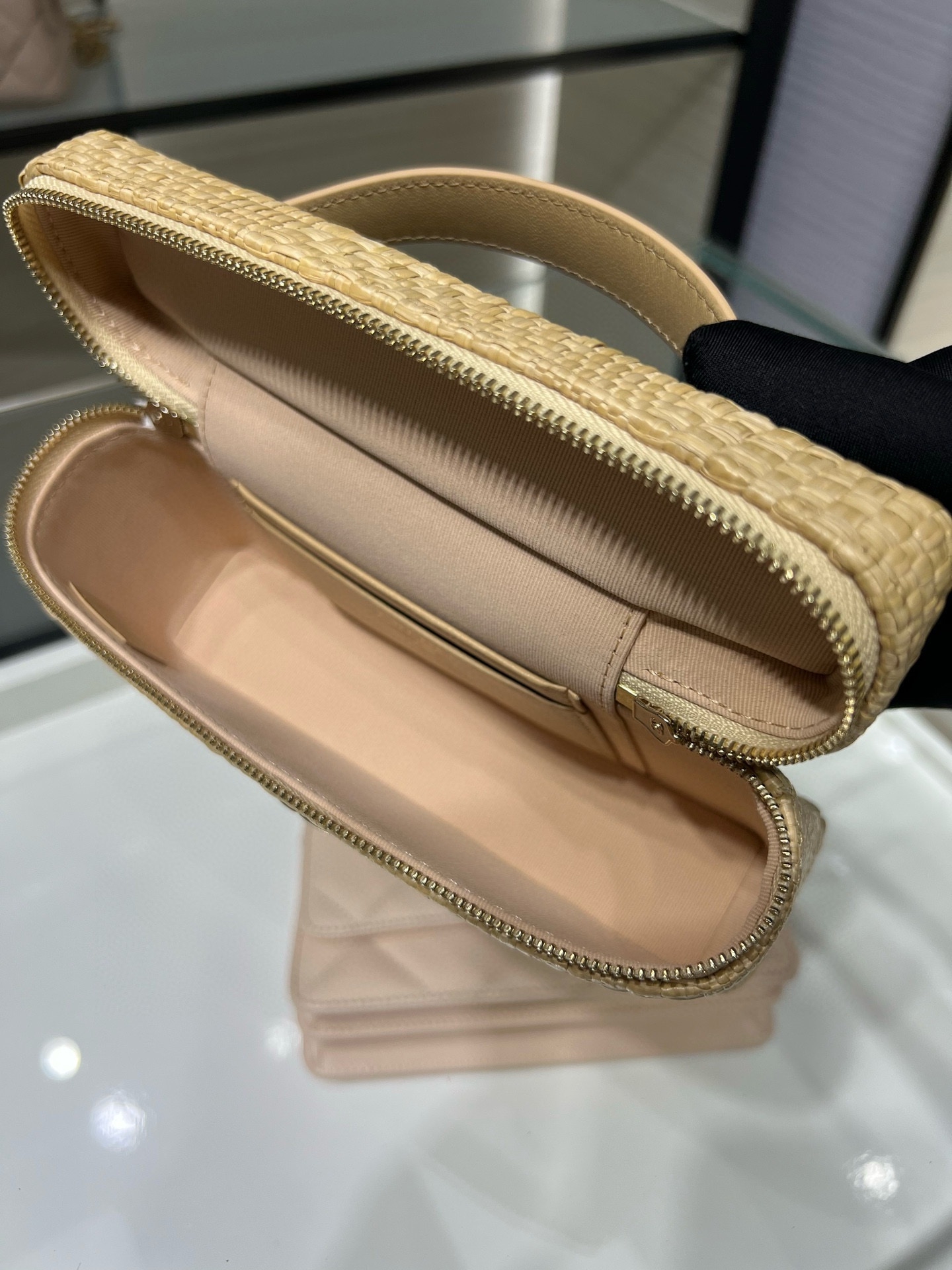 26P Pre-Collection AP4385 Long Vanity Case in Apricot Woven Textured Calfskin with Light Gold-Tone Hardware - Mocuir