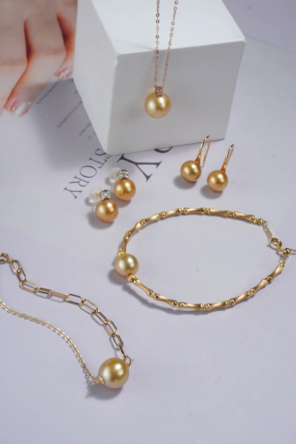 18k Gold Saltwater Pearl Bracelet