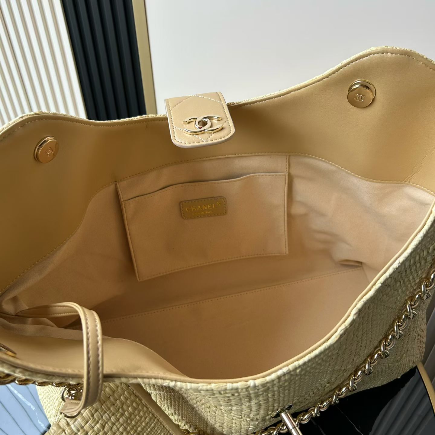 25C Light Yellow Woven Straw Large Tote Handbag with Calfskin Trim and Gold-Tone Hardware - Mocuir