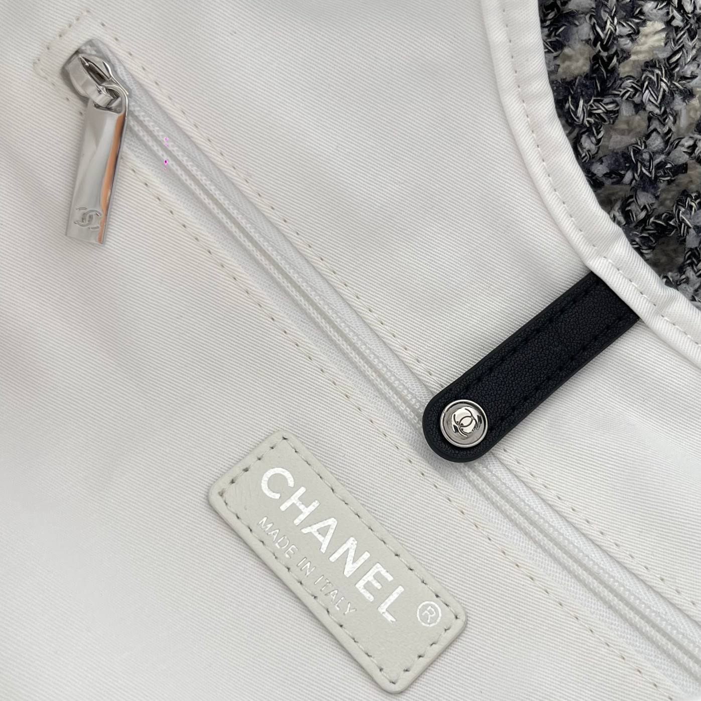 24C Black-Grey Knitted Mesh Tote Handbag with Attached Black Calfskin Mini Flap Bag and Silver-Tone Hardware - Mocuir