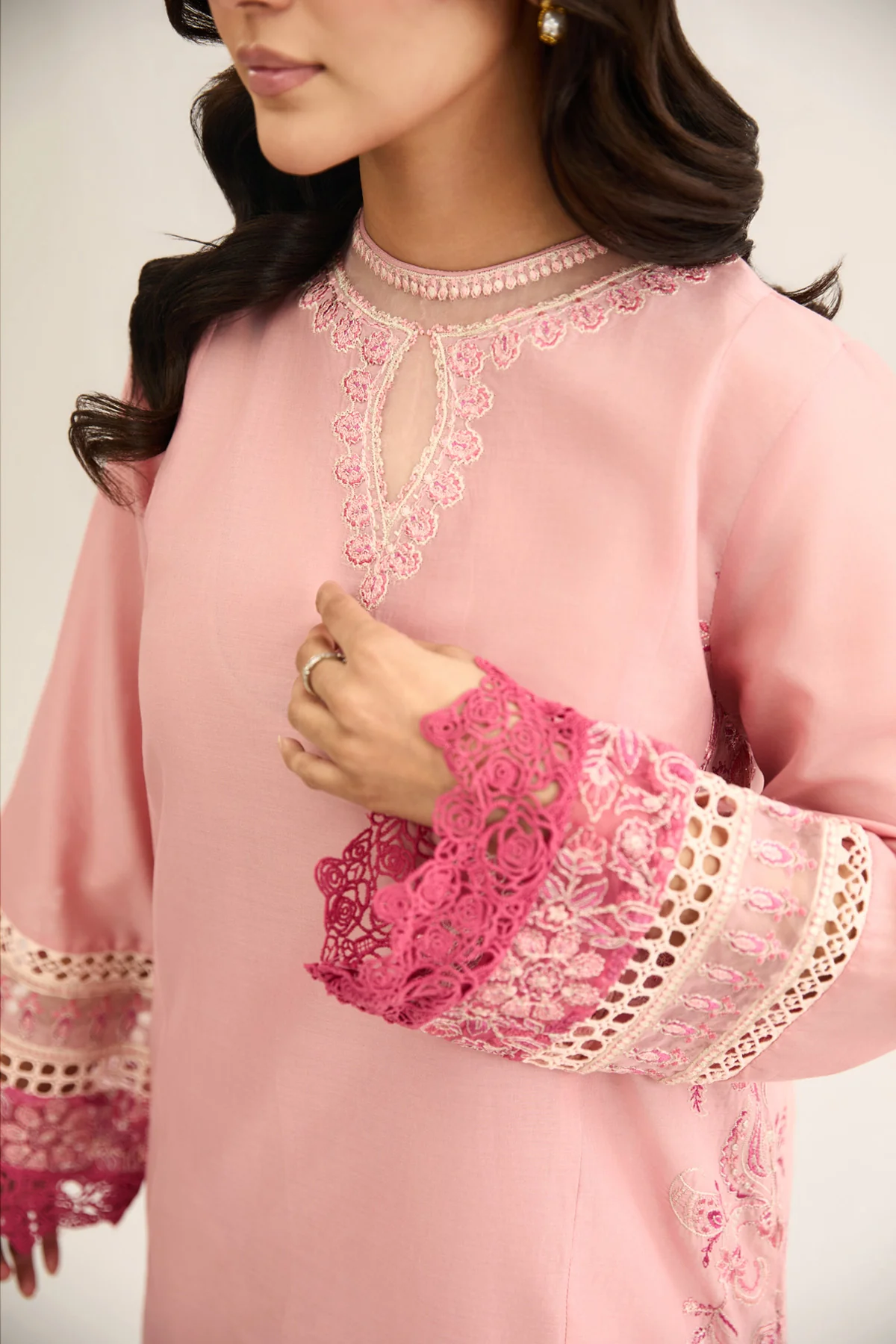 LAWN | EMBROIDERED