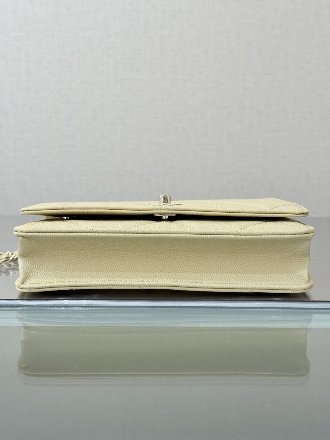 Classic Wallet On Chain with Top Handle（Light Khaki） - Mocuir