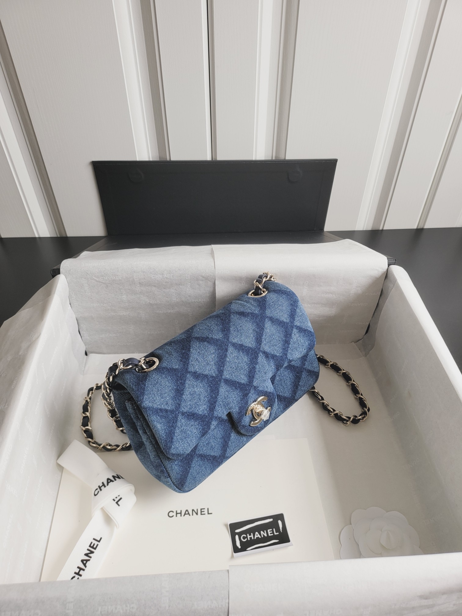 25C Medium Classic Flap Bag (AS4067) in Blue Quilted Washed Denim with Light Gold-Tone Hardware - Mocuir