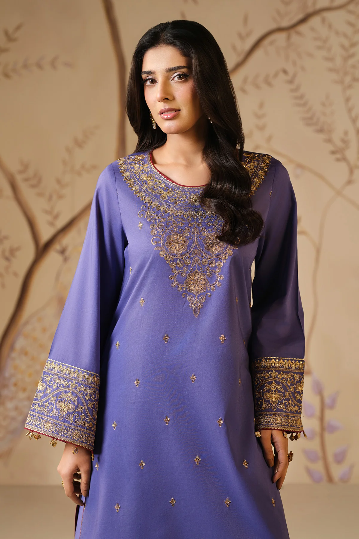 LAWN | EMBROIDERED