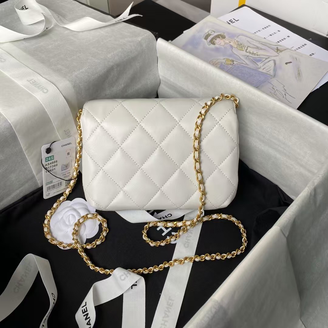 AS4986 Mini Flap bag Shiny Lambskin Imitation Pearls & Gold-Tone Metal White