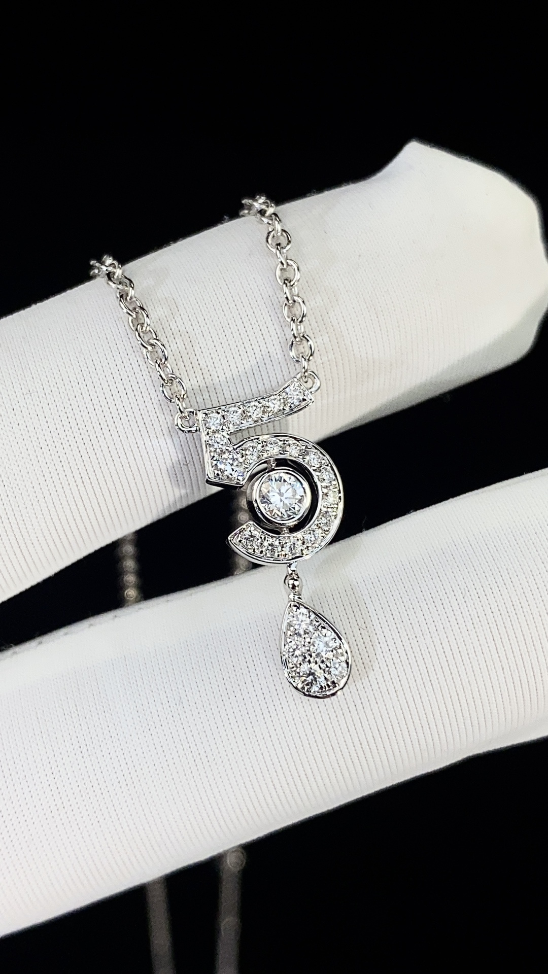 No.5 Drop Diamond Necklace