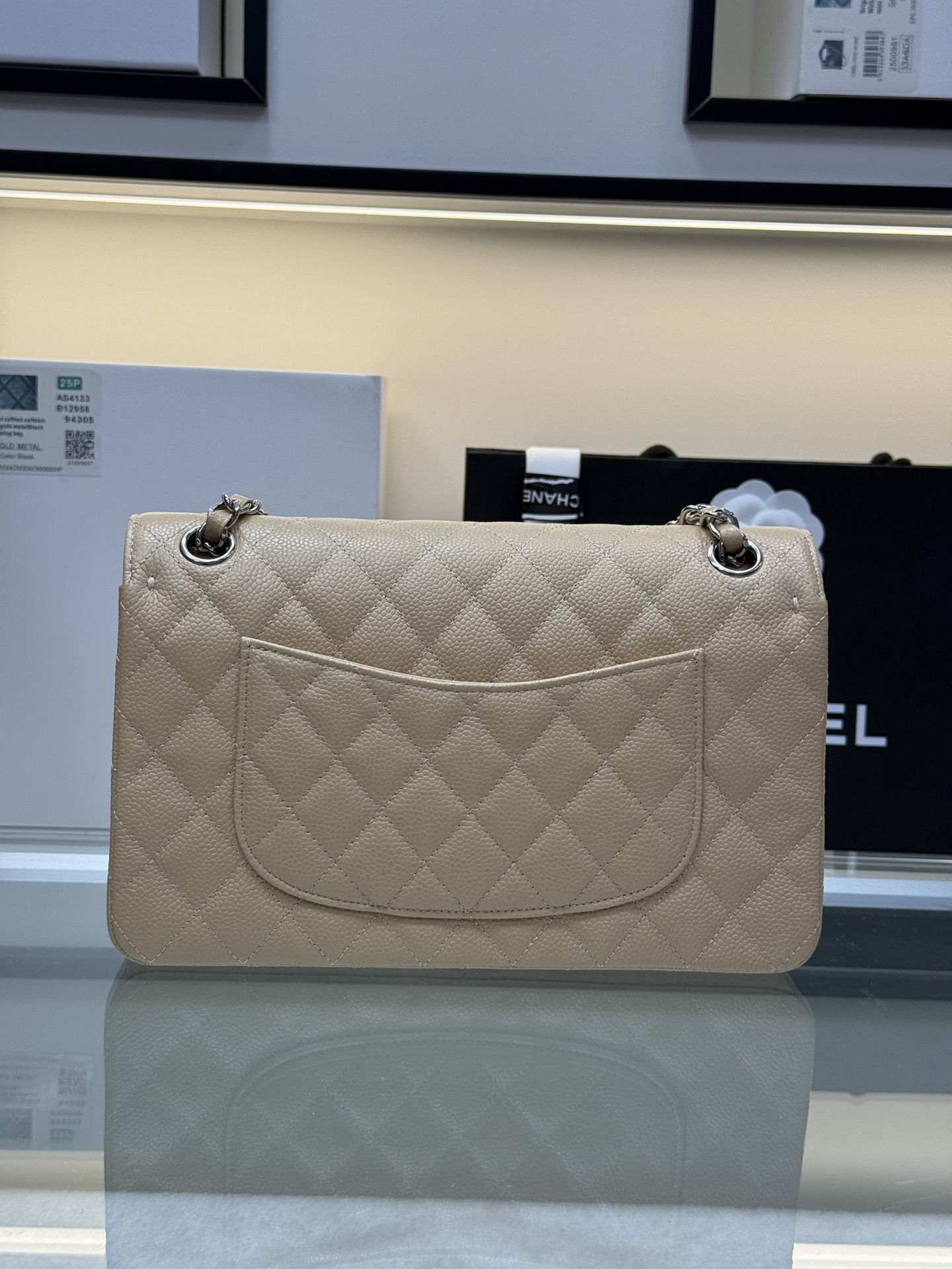 Classic Flap Bag（Off-White） - Mocuir