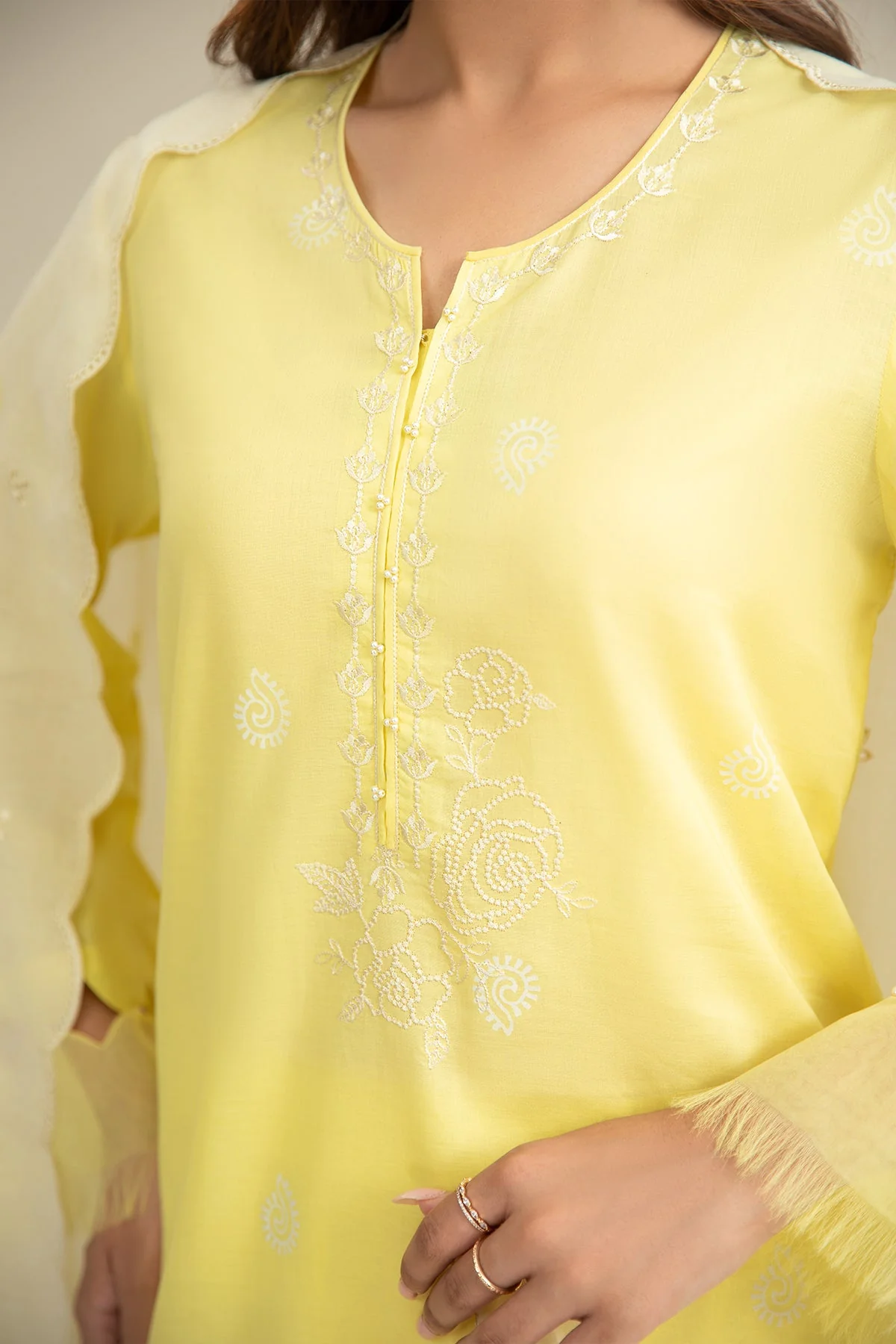 LAWN | EMBROIDERED
