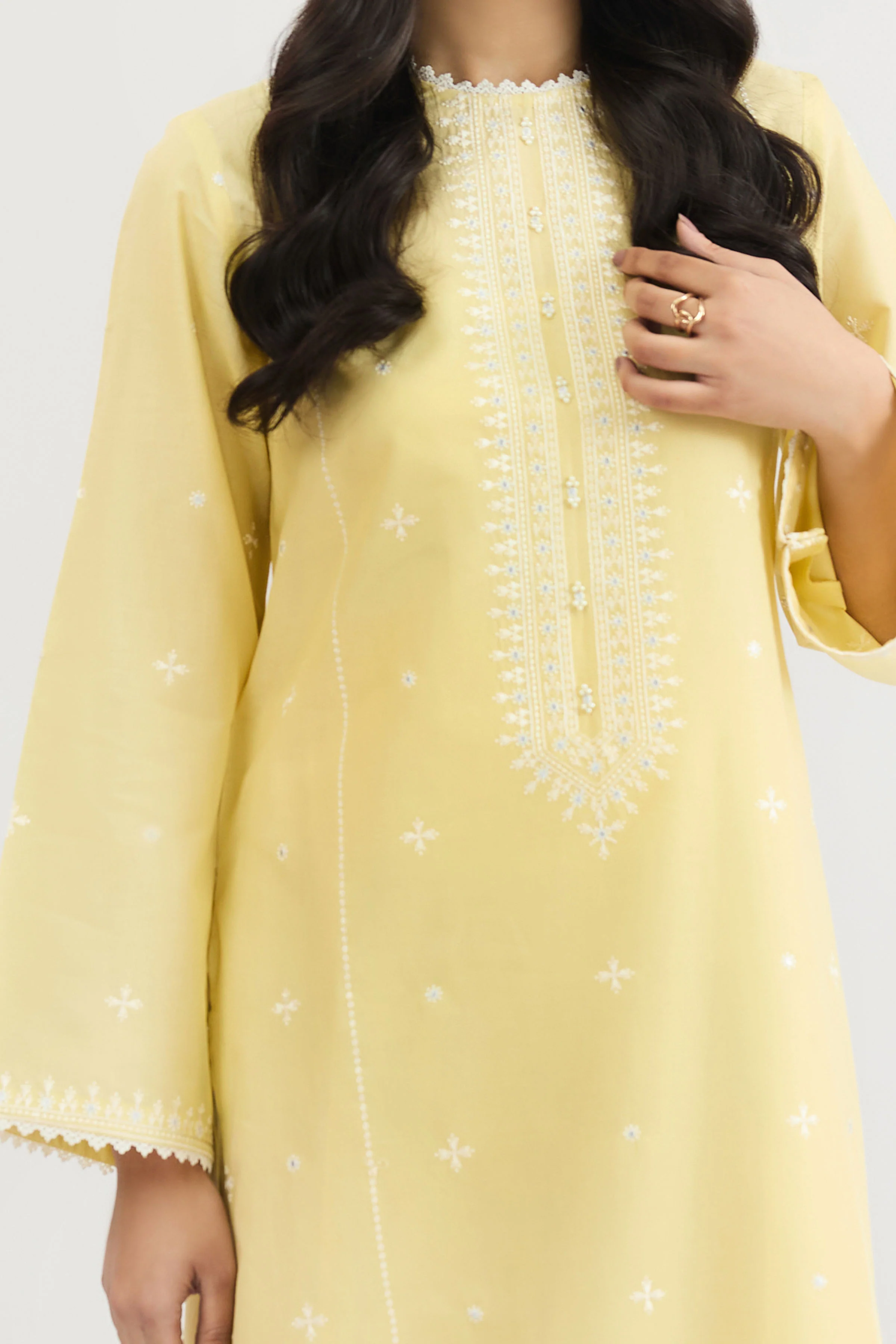 LAWN | EMBROIDERED