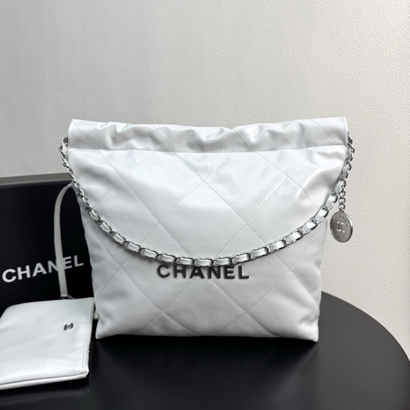 22 Bag Quilted Shiny Calfskin in White (Silver Hardware) - Mocuir