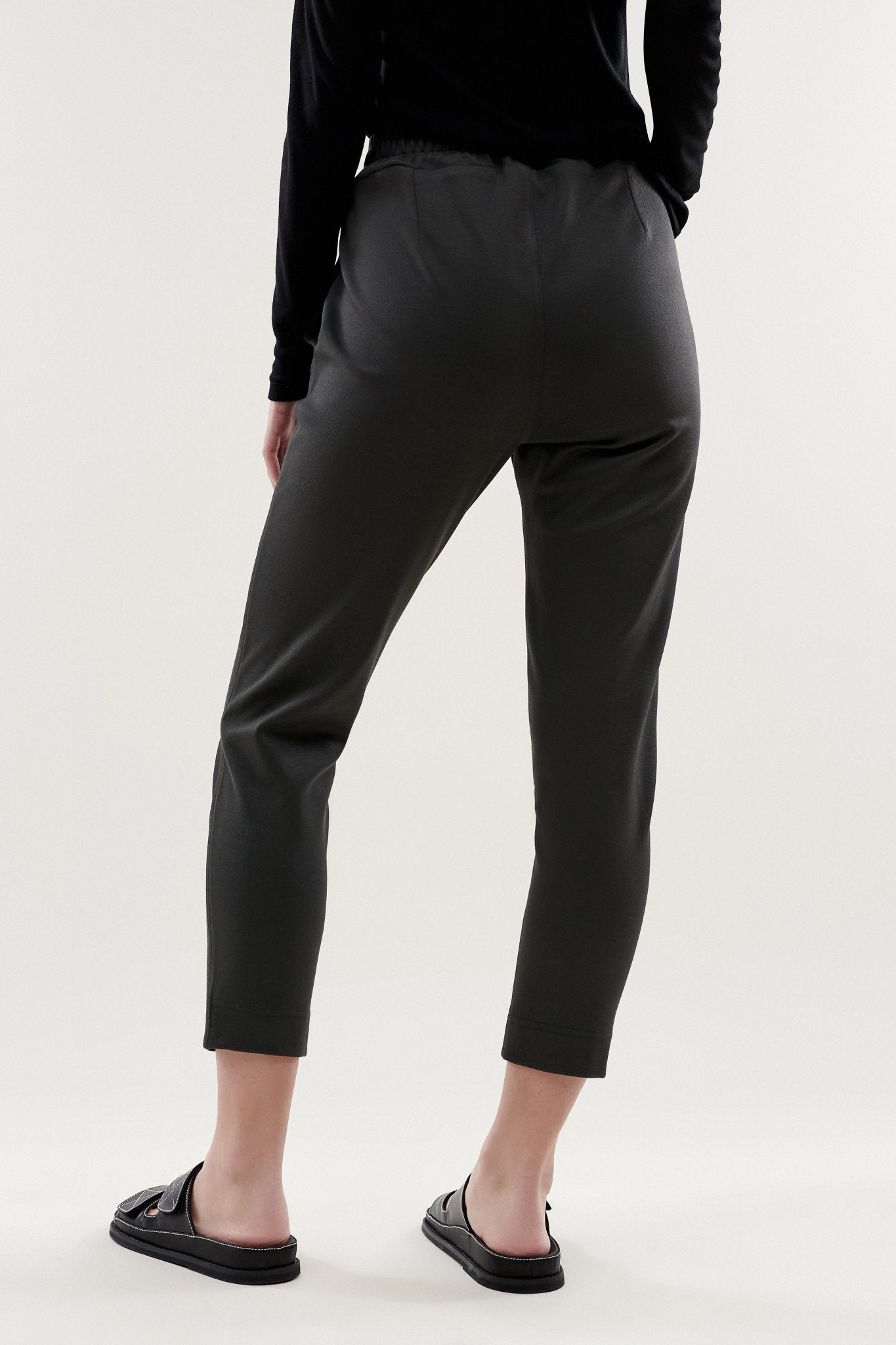 Winter-Ready Office Trousers‌