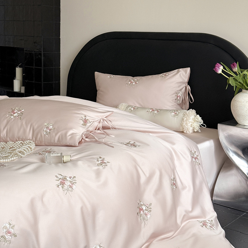 Cotton long-staple cotton four-piece cotton embroidered quilt cover bedding set of 4