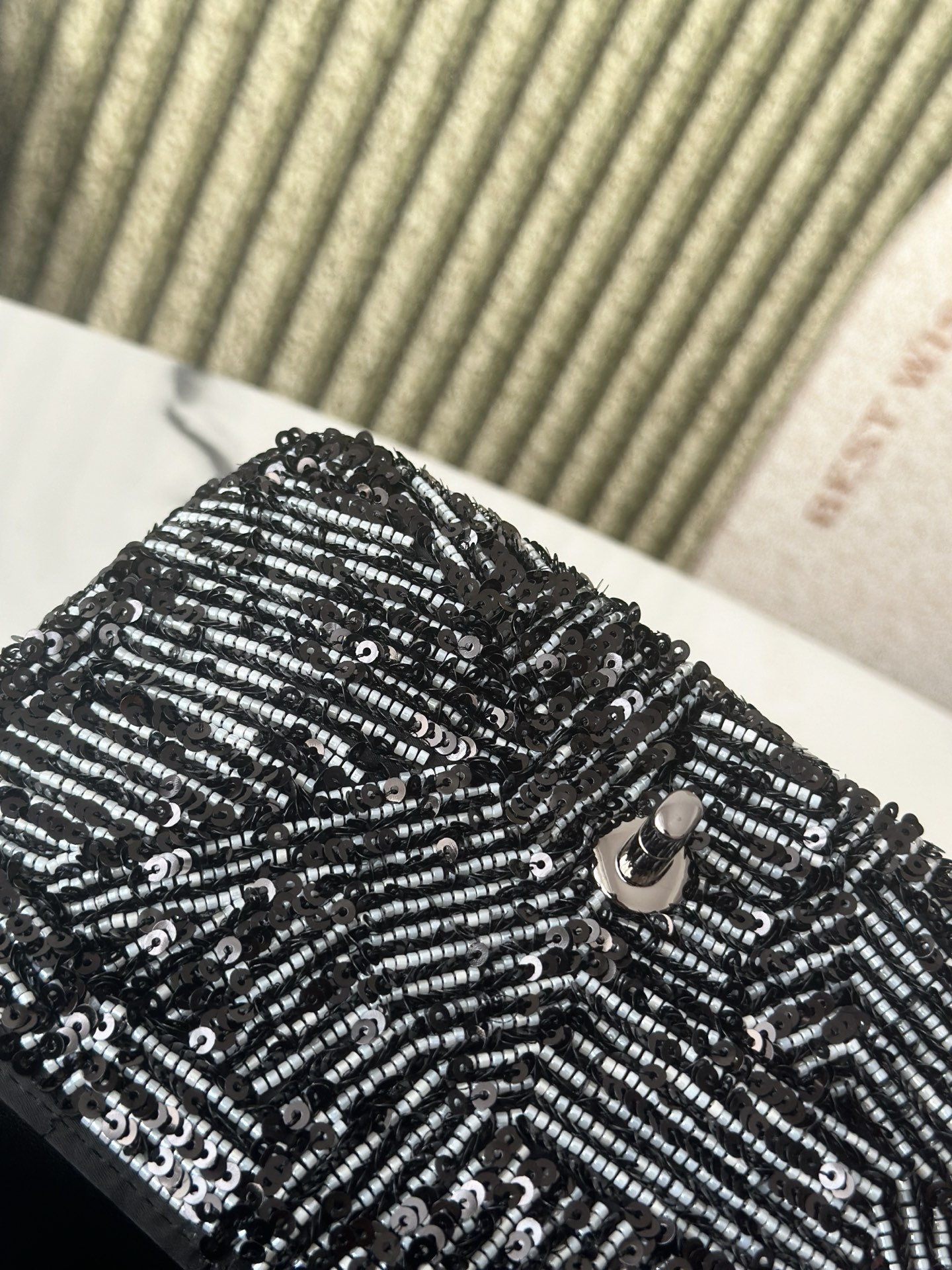 25C Classic Flap Black & White Diagonal Stripe Sequin Bag - Mocuir