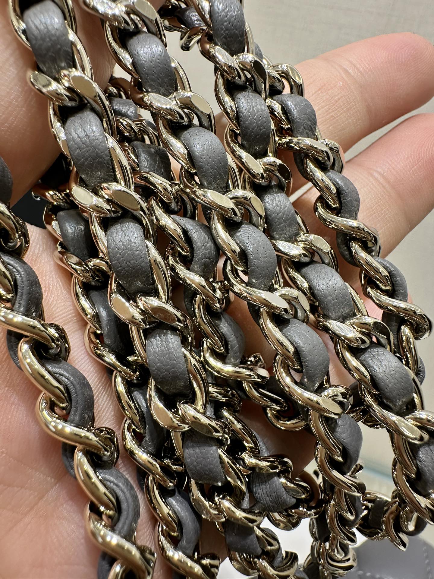 Mini Flap Bag with Top Handle（Gray） - Mocuir